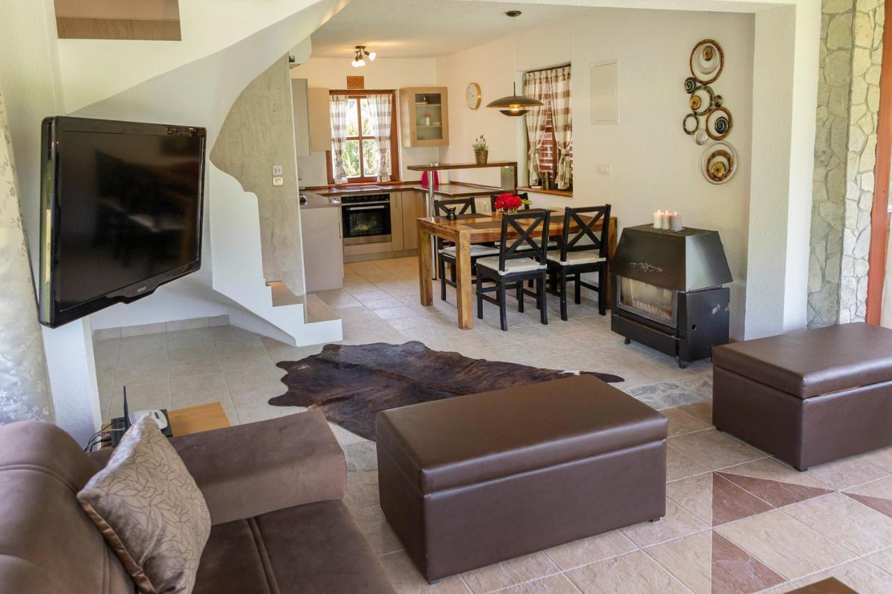 Casa Dellˇ Amore Villa Bihac Ngoại thất bức ảnh