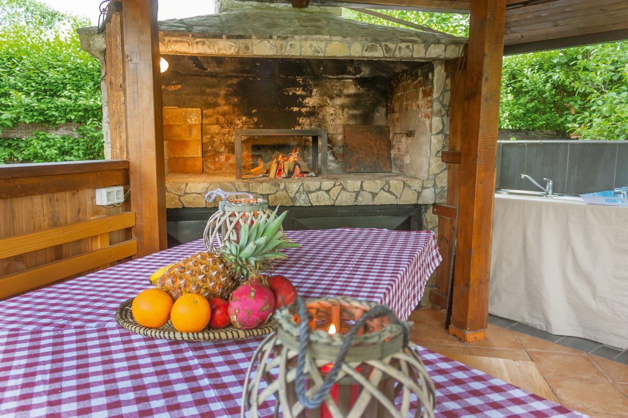 Casa Dellˇ Amore Villa Bihac Ngoại thất bức ảnh