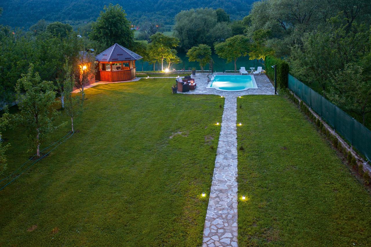 Casa Dellˇ Amore Villa Bihac Ngoại thất bức ảnh